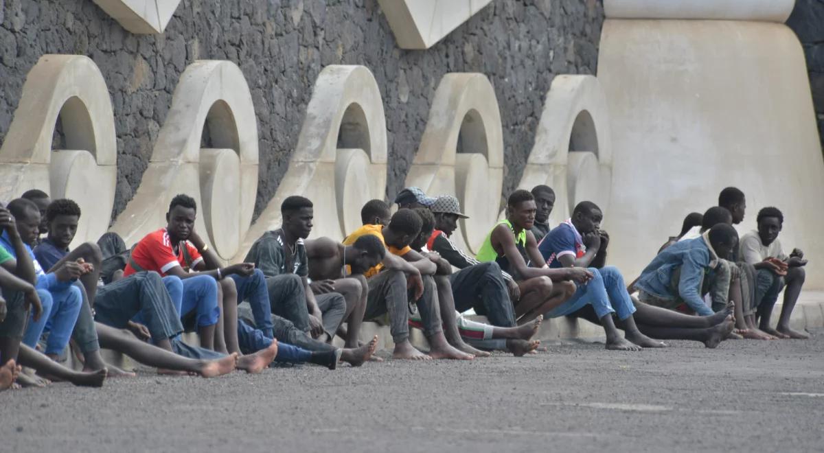 Kilkanaście łodzi z migrantami dotarło do Włoch. Na Lampedusę przybyło kilkuset migrantów