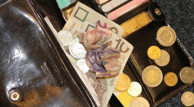 GUS: rośnie zatrudnianie i wynagrodzenia w przedsiębiorstwach