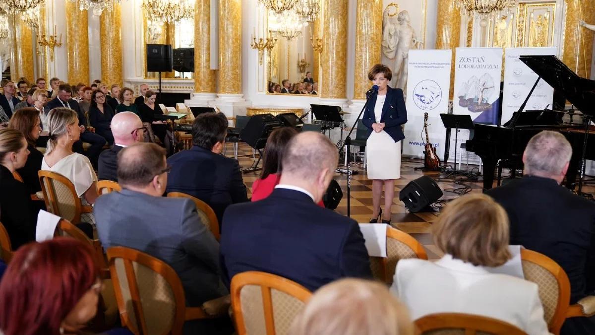 Gala Lodołamacze. Marlena Maląg: nie zostawiamy Polaków samych sobie