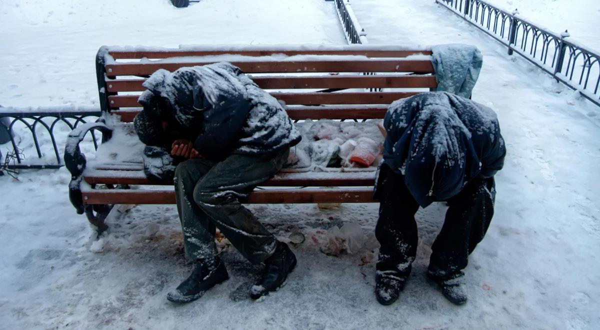 Mrozy to trudny czas dla bezdomnych. Policja apeluje: nie bądźmy obojętni, reagujmy