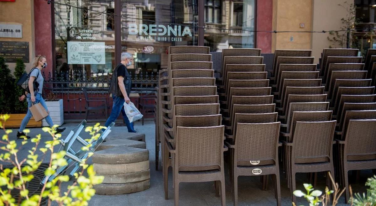 Będą kolejne obostrzenia? Premier: nie wykluczamy dalej idących kroków w związku z czwartą falą