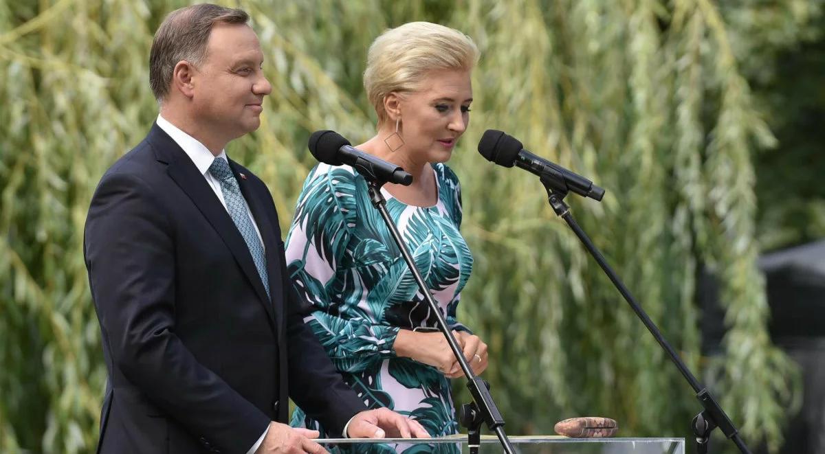 "Podziękowania za trud i zaangażowanie". Para prezydencka złożyła życzenia nauczycielom