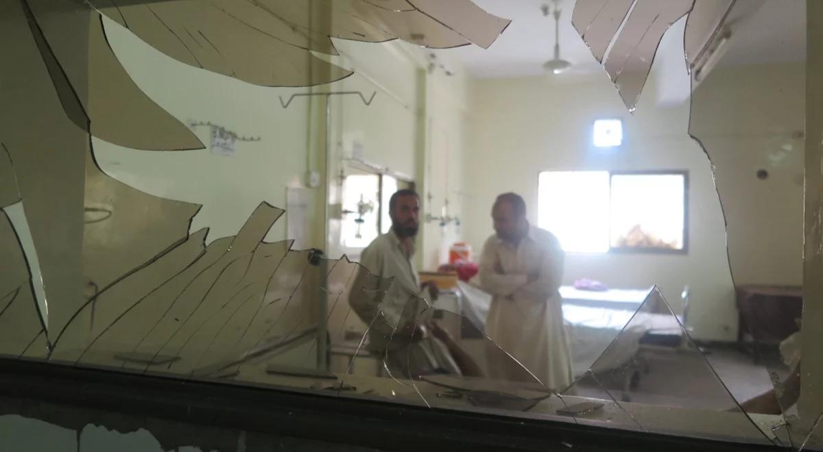 Pakistan: eksplozja bomby przy bramie szpitala. Dziesiątki ofiar