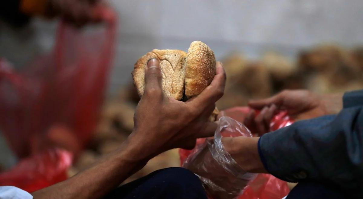 Światowy Dzień Pomocy Humanitarnej. "265 mln osób grozi głód,  827 mln - niedożywienie"
