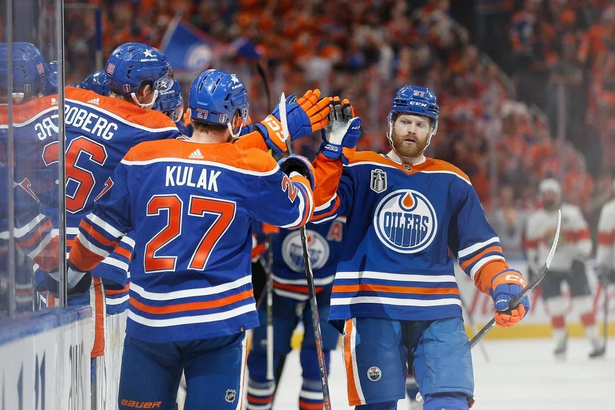 NHL. Oilers znowu lepsi od Panthers. Zwycięzcę Pucharu Stanleya wyłoni siódmy mecz