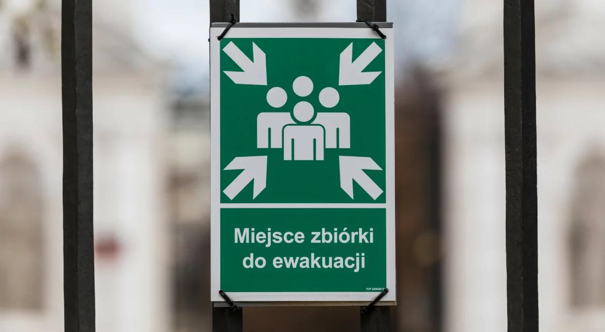 Zielony, żółty i czerwony poziom zagrożenia. Wyjaśniamy, jak się zachować