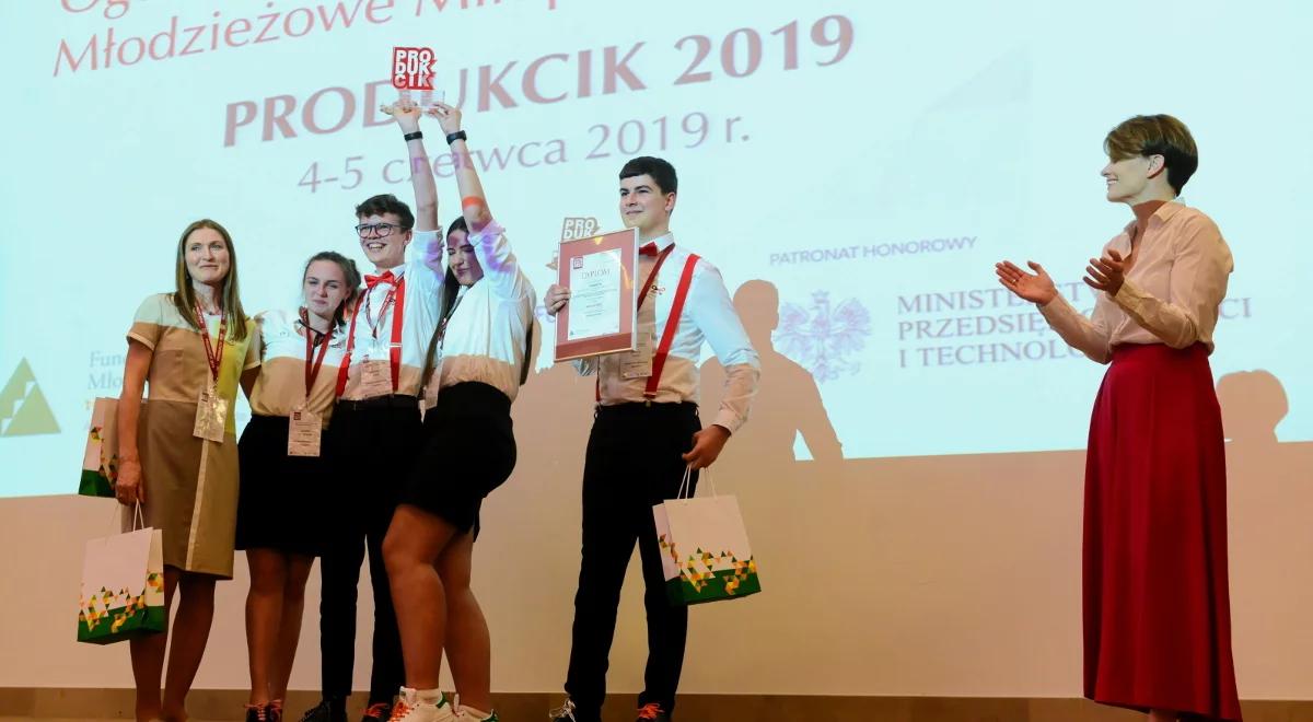 Młodzi miniprzedsiębiorcy i ich PRODUKCIKI: od sznurówek po ul-hotele