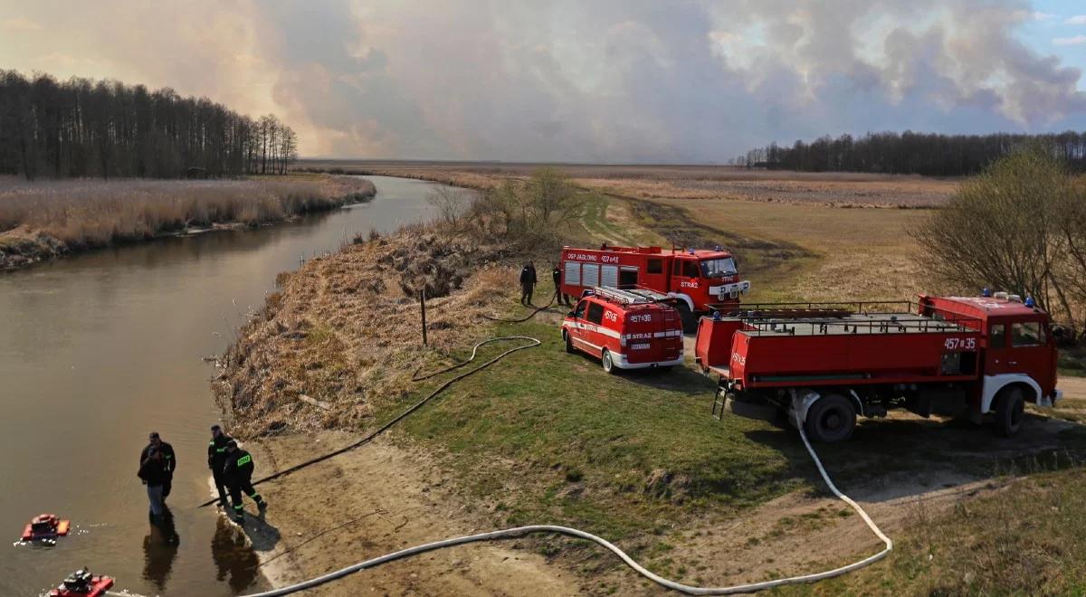 Rzecznik straży o pożarze nad Biebrzą: mógł być skutkiem wypalania traw