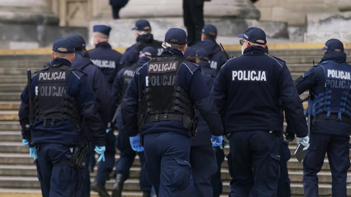 Koalicja Obywatelska chce odwołania szefa warszawskiej policji. Jest komentarz KGP