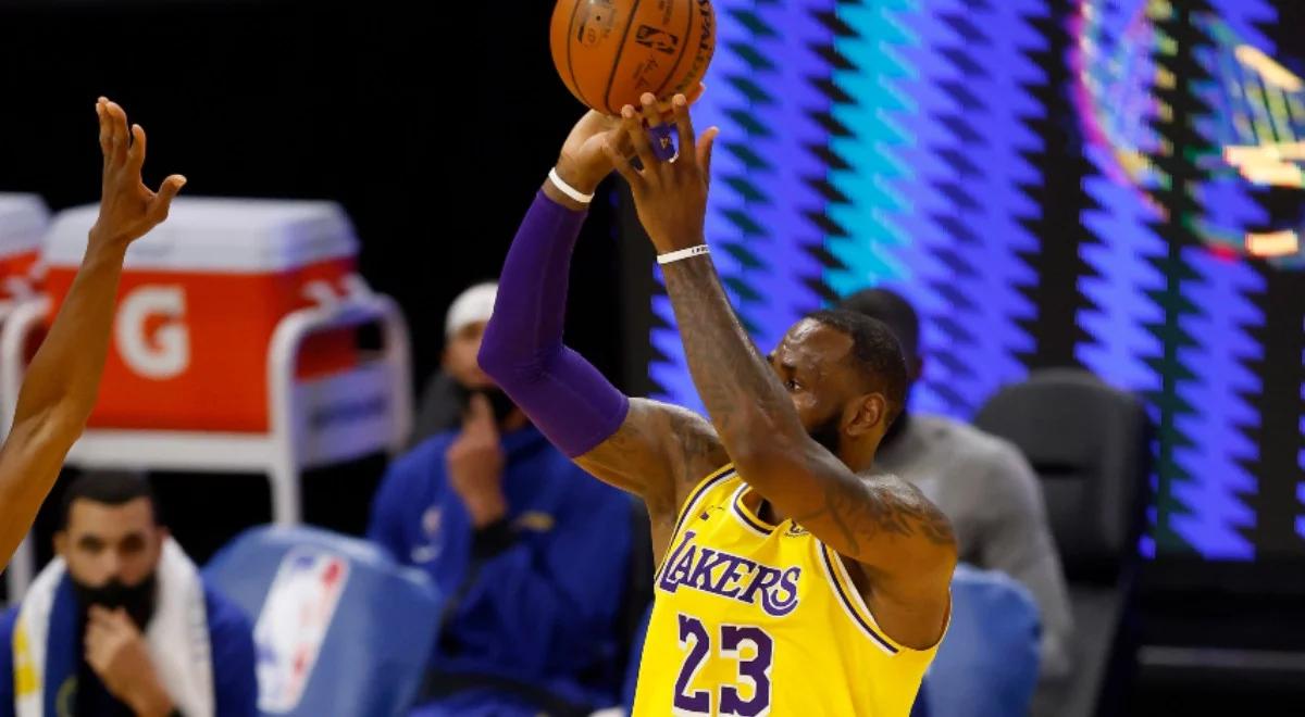 NBA: 50. punktów Lillarda, 99. triple-double LeBrona Jamesa