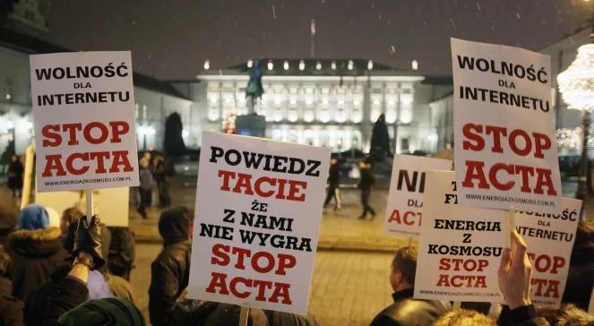 "Stop cenzurze" - protest przeciw ACTA w Warszawie