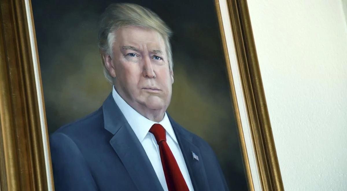 Portret Trumpa nie przypadł mu do gustu. Żąda jego usunięcia