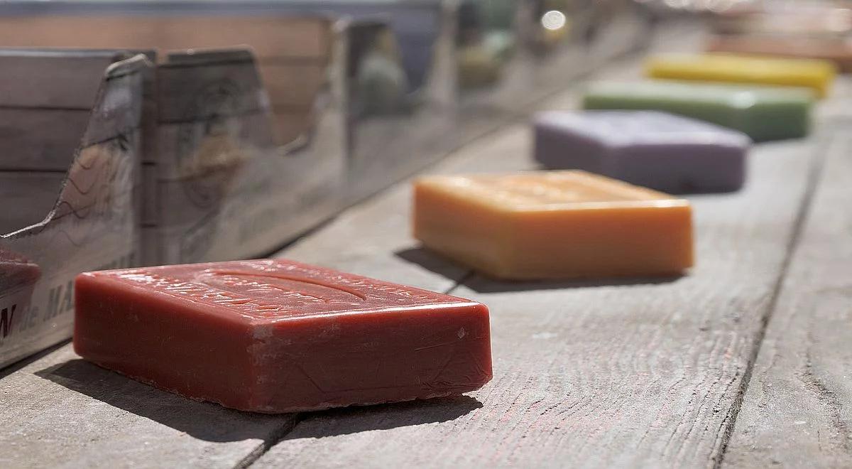 "Rządy Pieniądza". Zakaz podwójnej jakości produktów będzie trudny do wyegzekwowania