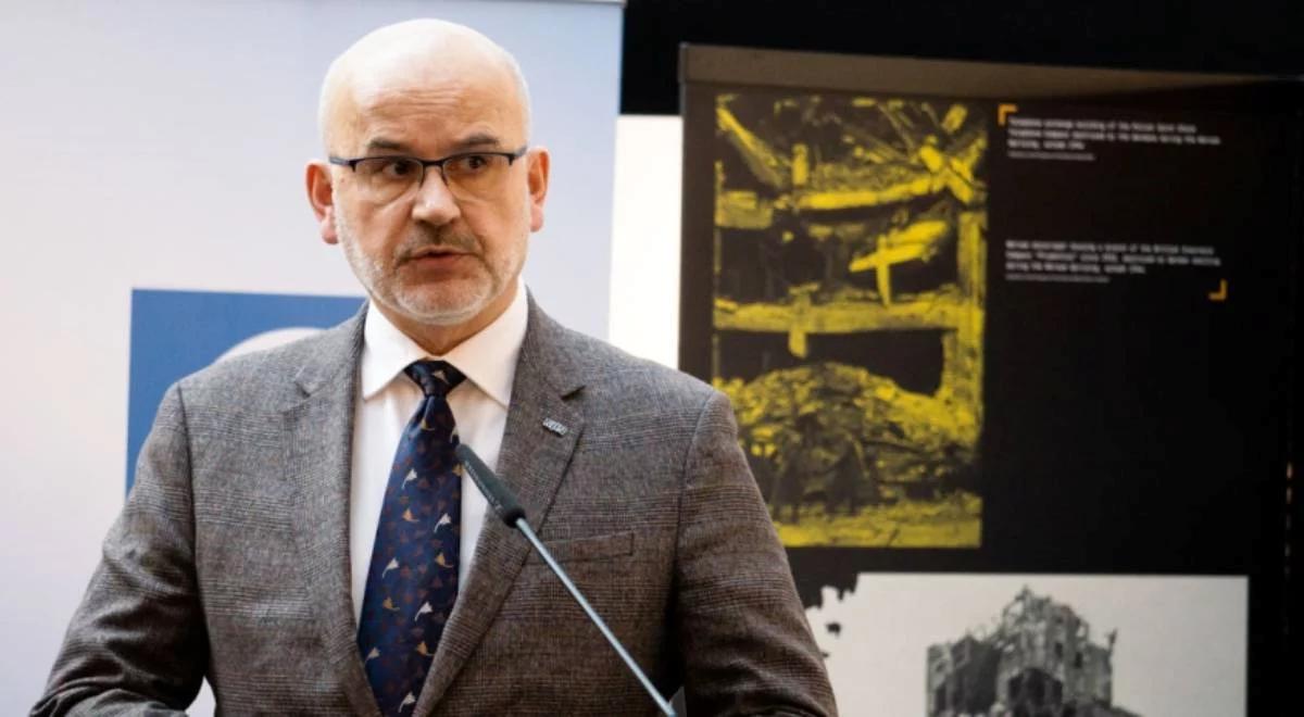 "Skondensowany przekaz". Prof. Berendt o wystawie w PE poświęconej stratom Polski w czasie wojny