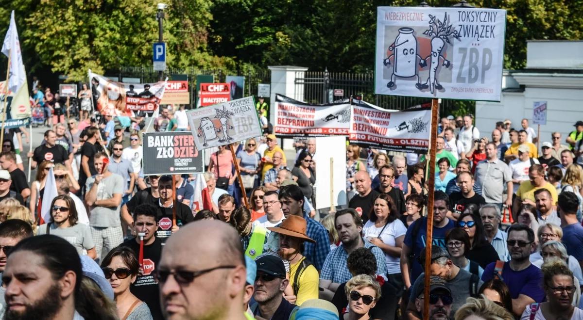 Demonstracja  frankowiczów: apelują o inną ustawę 