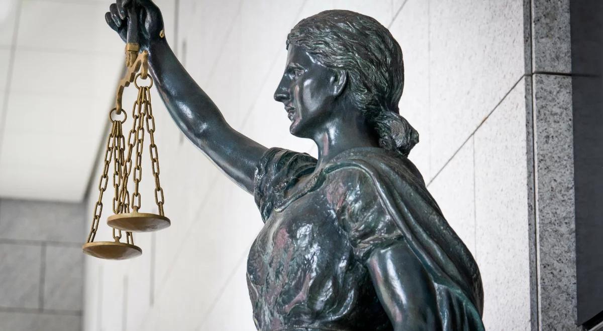 Polacy nie ufają sądom. Wrzosek: szkoda dwóch poprzednich lat