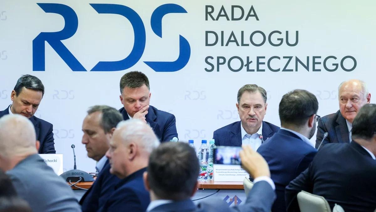 Historyczny sojusz przeciw rządowi. Związki i pracodawcy jednym głosem o podwyżkach