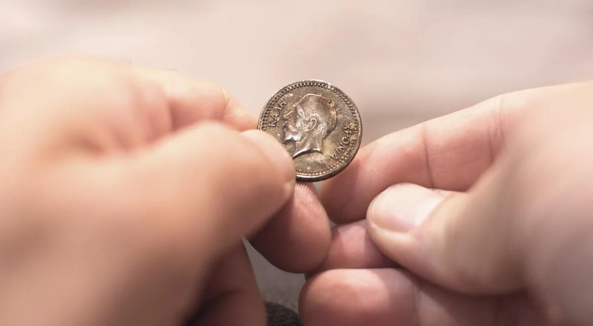 Przez 50 lat żył z monetą w nosie. Zorientował się, kiedy zaczął mieć problemy z oddychaniem