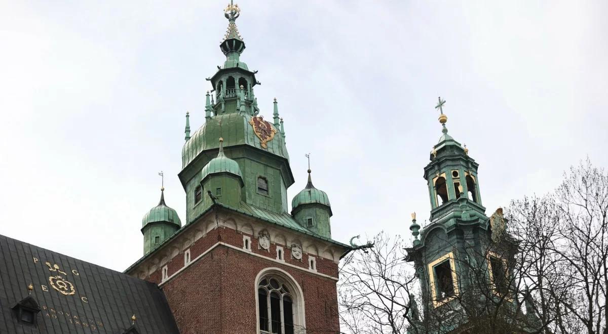 Dzwon "Zygmunt" nie zabił na cześć Karola Nawrockiego. Wiemy, dlaczego