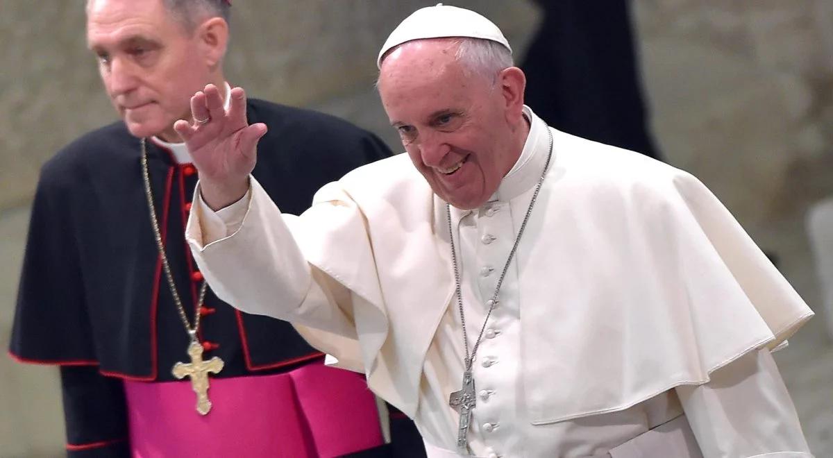 "Jeśli przyjmiemy migrantów, jesteśmy ludem". Kolejny apel papieża Franciszka