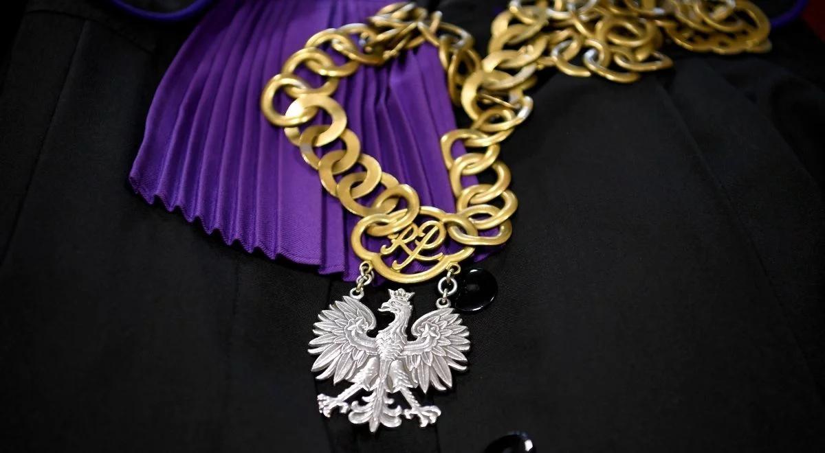 Adwokat Paweł K. usłyszał zarzut spowodowania wypadku. Grozi mu 8 lat więzienia