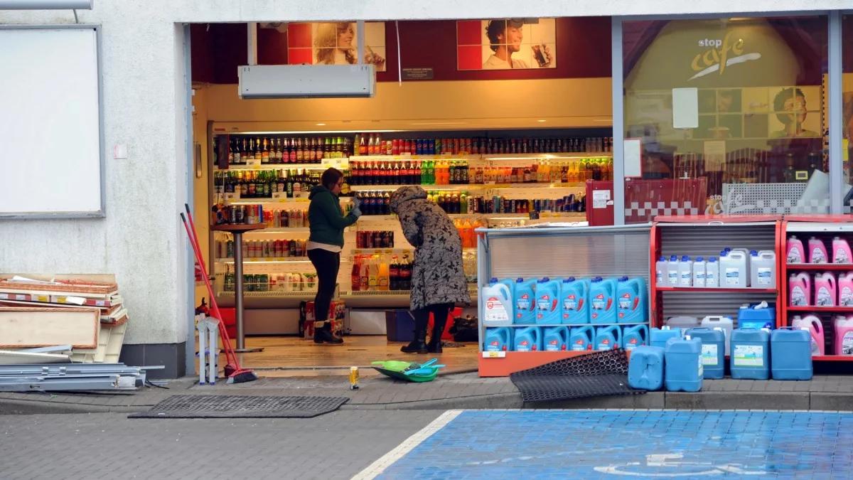 Zdemolowała stację benzynową w Rymaniu. Jest decyzja sądu ws. aresztu dla 37-latki
