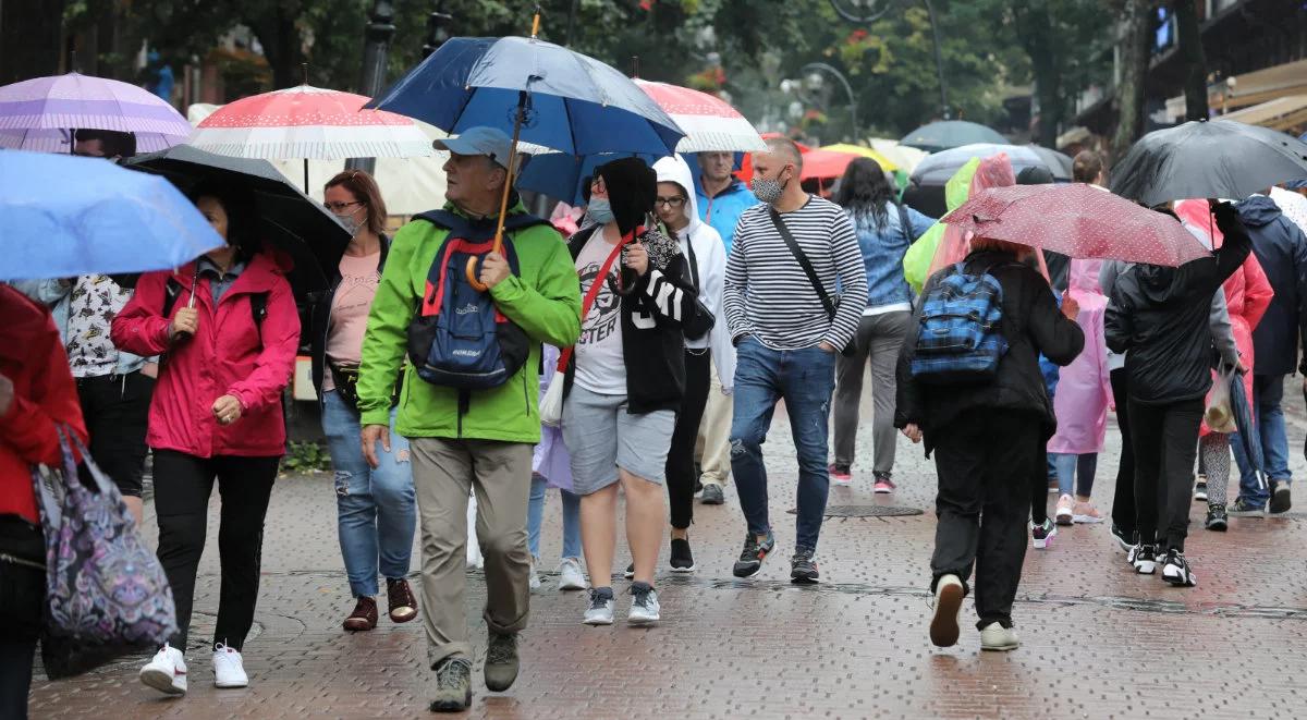 Zakopane w żółtej strefie. Apel władz do turystów