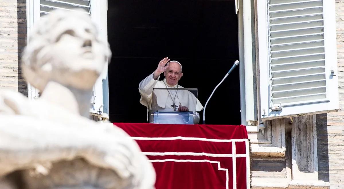 Papież Franciszek: módlmy się za prześladowanych za wiarę