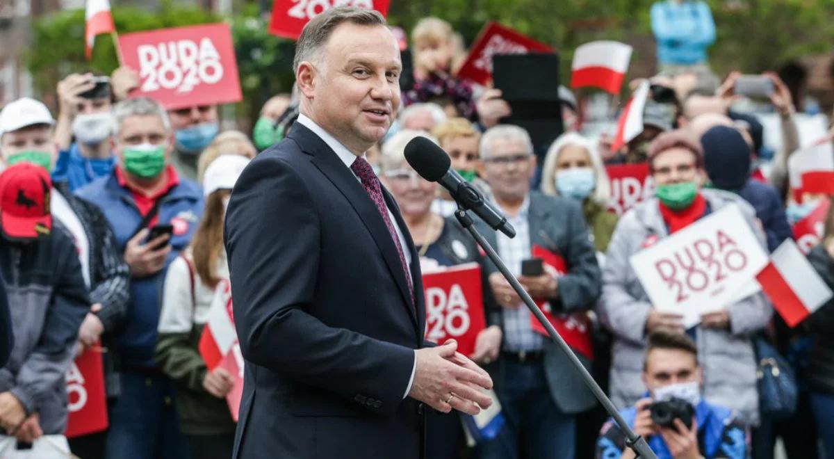 Prezydent Andrzej Duda: wychodzimy z epidemii koronawirusa obronną ręką