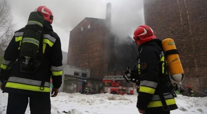 Wygrali z ogniem. Pożar na Pradze opanowany