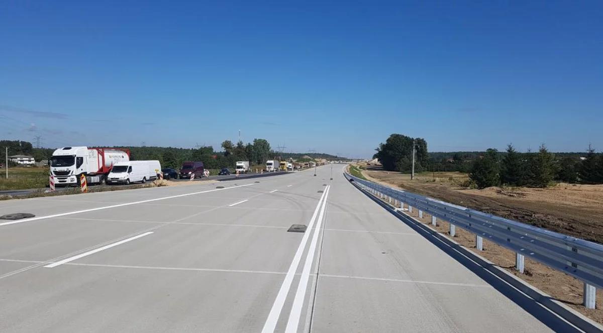 Krok po kroku na budowie A1. Do użytku trafi kolejny fragment nowej drogi