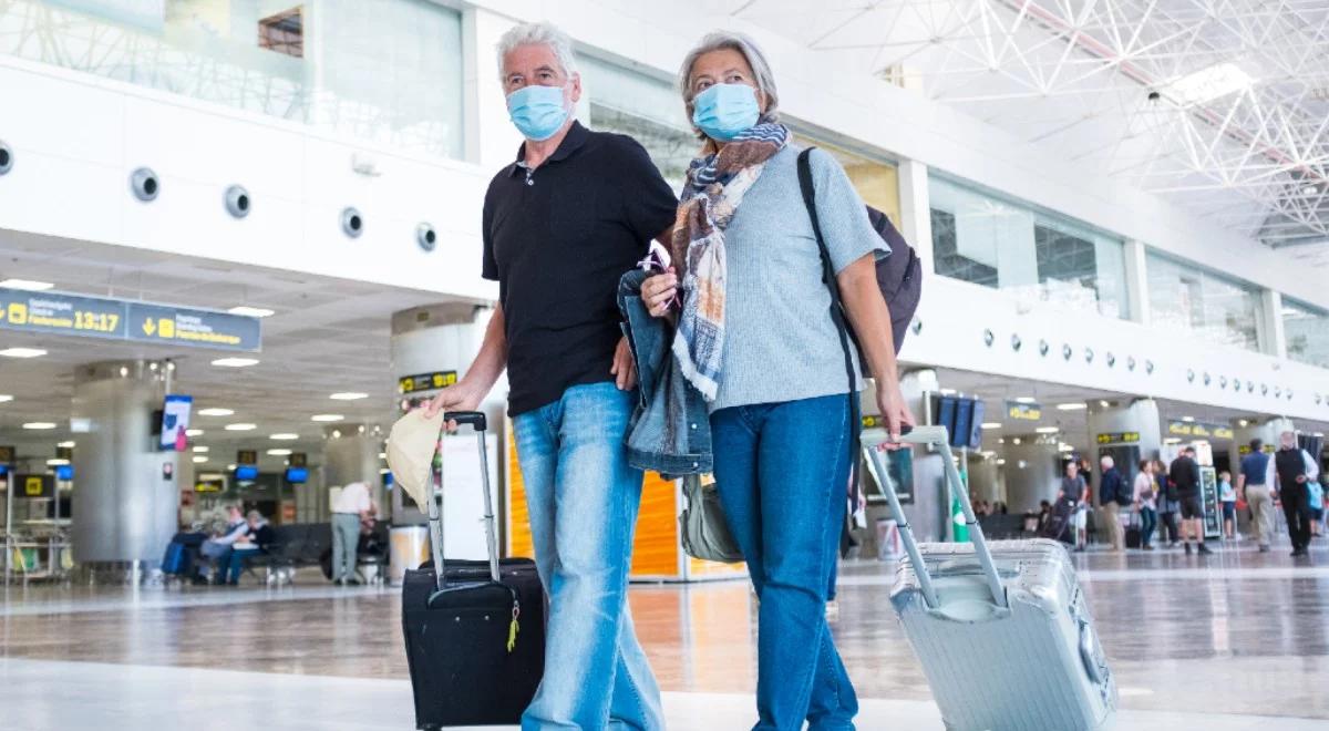 UE przywraca ograniczenia w podróżowaniu. Coraz więcej państw uznanych za niebezpieczne z powodu pandemii