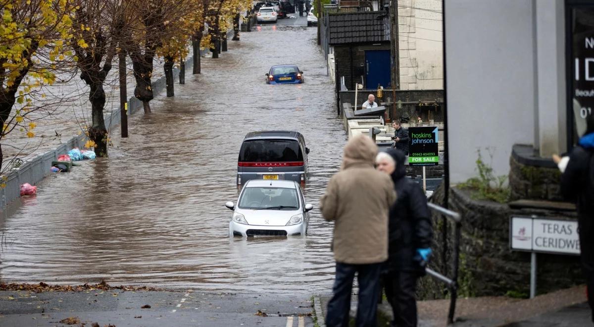 Sztorm Bert nad Wielką Brytanią. Są ofiary, mnóstwo ostrzeżeń przed powodzią