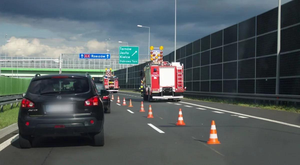 Mniej wypadków śmiertelnych na drogach. "Trend pozytywny, ale wciąż potrzebna praca"
