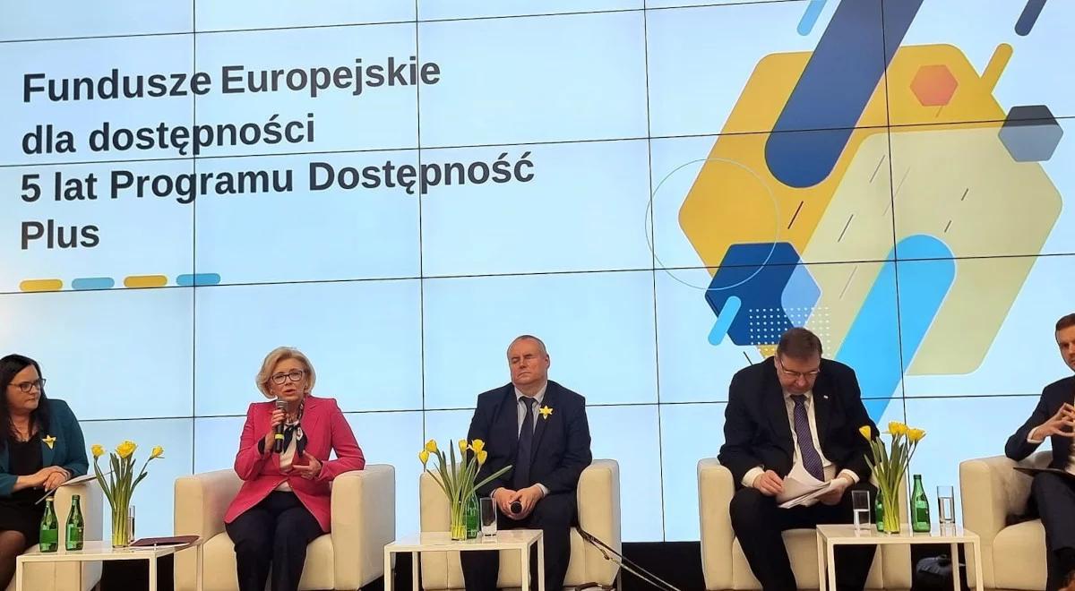 Program Dostępność Plus. Ile obiektów przebudowano na potrzeby niepełnosprawnych?