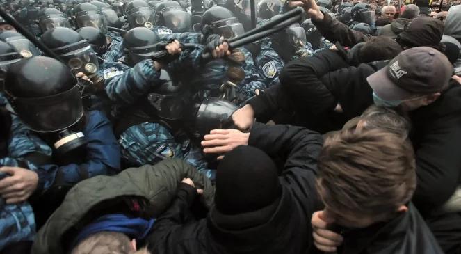 W Kijowie doszło do starć demonstrantów z milicją