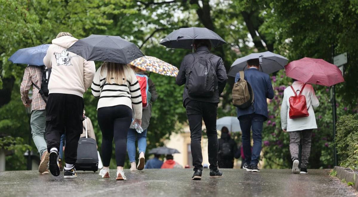 Nieprzyjemna niespodzianka pogodowa. IMGW wydał ostrzeżenia