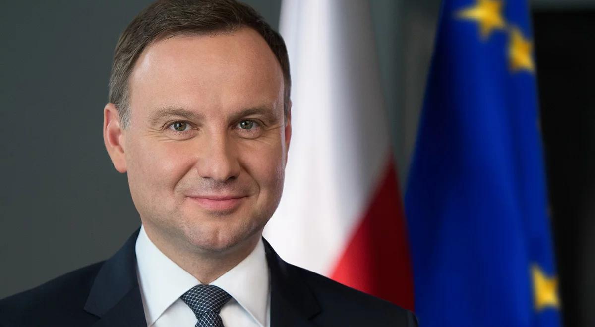 Prezydent Andrzej Duda politykiem roku 2016. Komentarze