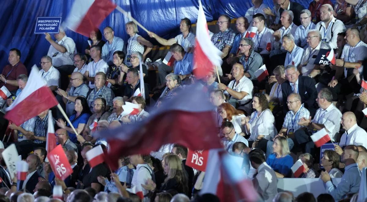 "Budujemy Polskę dla wszystkich obywateli". Macierewicz o programie PiS