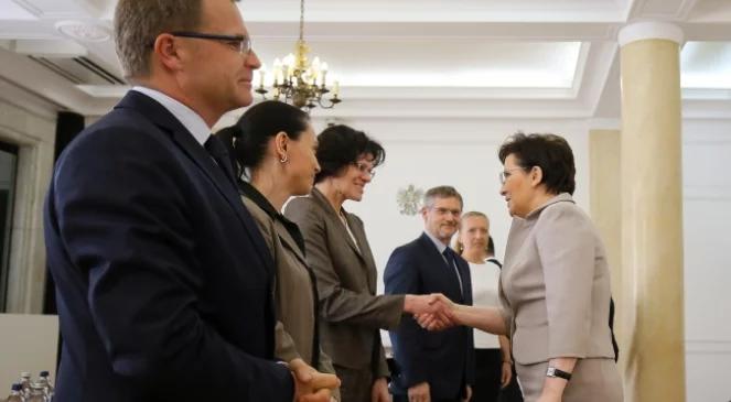 Opóźnienie ustawy o rajach podatkowych. Dymisja w Ministerstwie Finansów