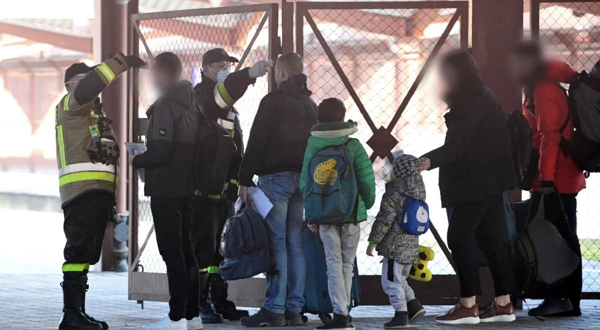Strażacy pomagają w walce z koronawirusem. W ciągu ostatniej doby zmierzyli temperaturę u ponad 14,5 tys. osób