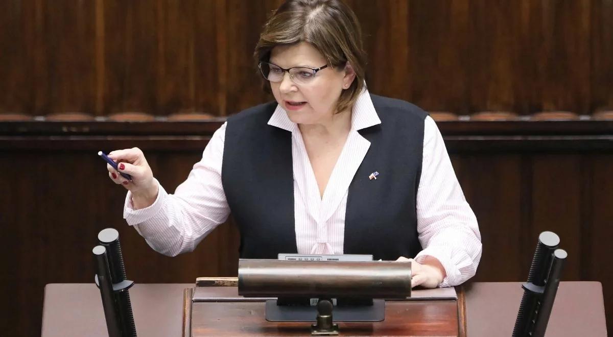 Leszczyna o obniżce VAT na paliwo: dla przedsiębiorców nie ma żadnego znaczenia, pomaga tylko zamożnym
