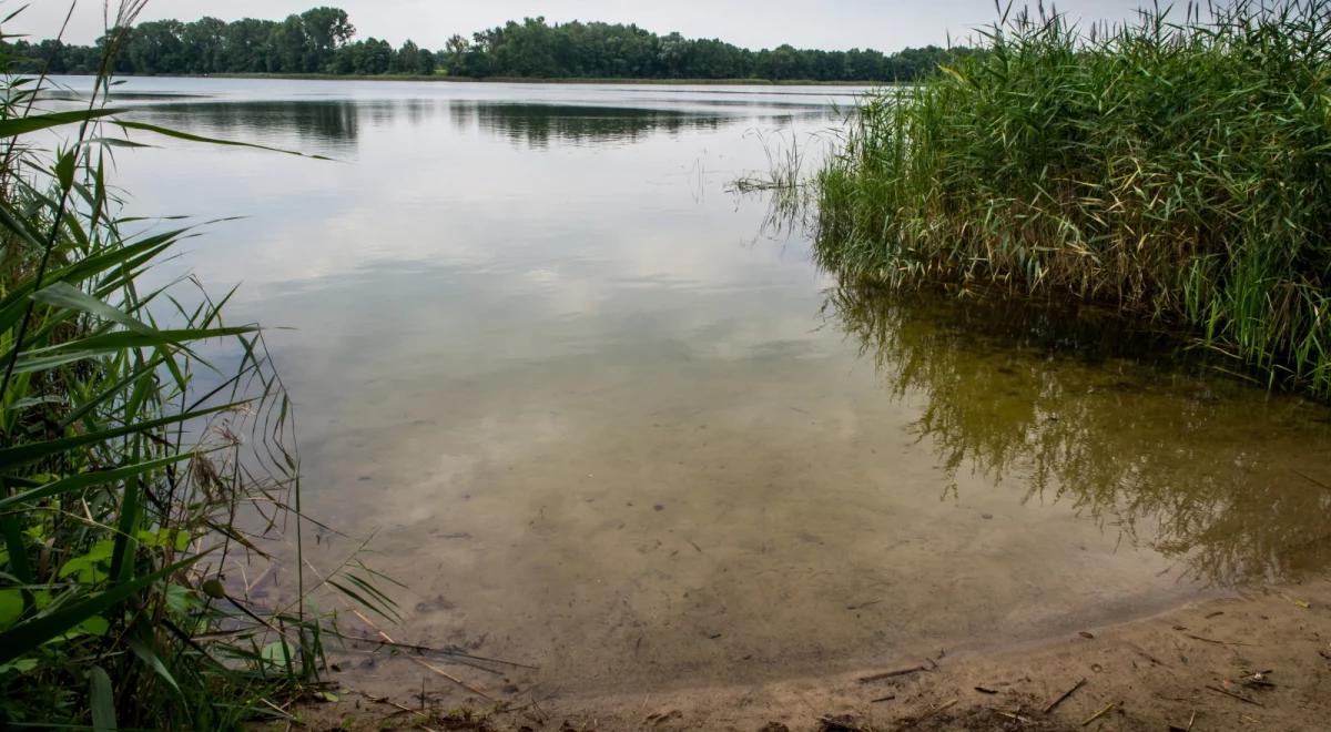 Makabryczne odkrycie w jeziorze. Są zarzuty dla podejrzanych o morderstwo