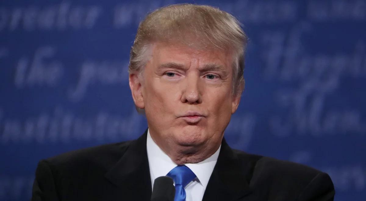 USA: dostał mandat za jazdę z tekturową podobizną Donalda Trumpa