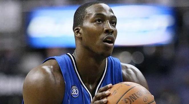 NBA: Dwight Howard o krok od Houston Rockets