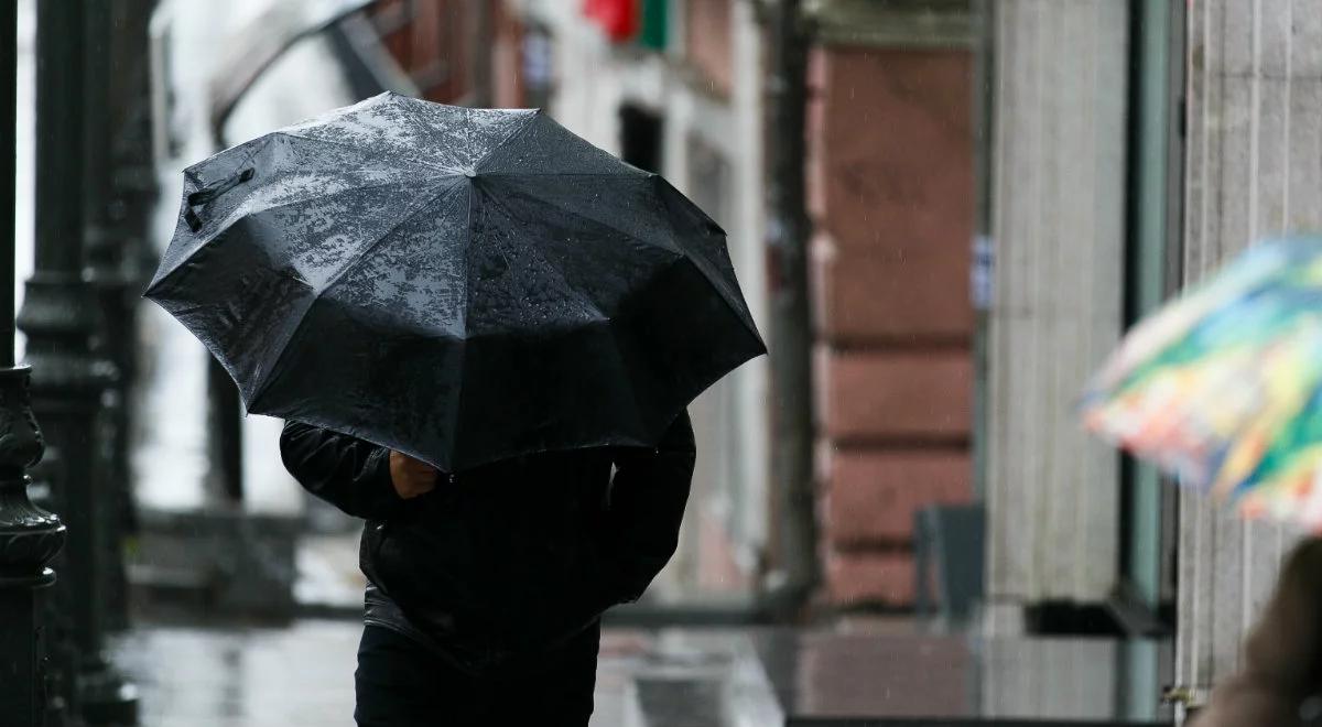 Pogoda na niedzielę: deszczowy koniec weekendu, w górach porywisty wiatr