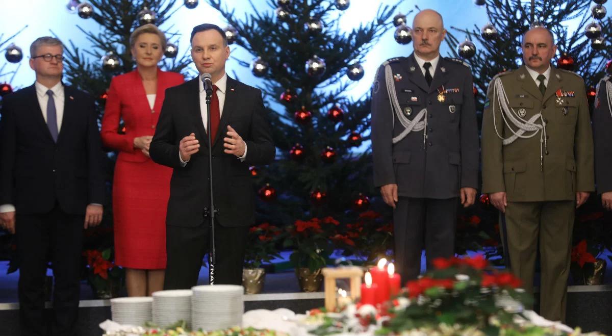 Prezydent Andrzej Duda chce osobiście złożyć życzenia żołnierzom służącym daleko od kraju