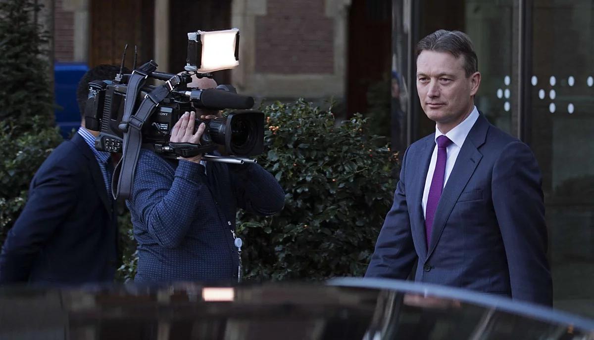 Skłamał ws. spotkania z Władimirem Putinem. Szef MSZ Holandii podał się do dymisji