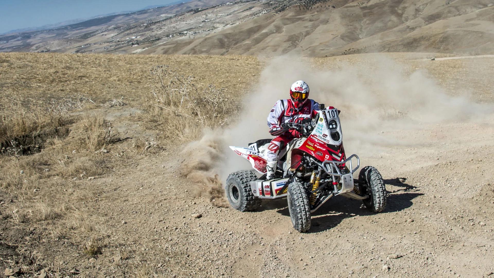 Rajd Dakar: ponad 300 załóg, jedenastu Polaków, ale bez Sonika