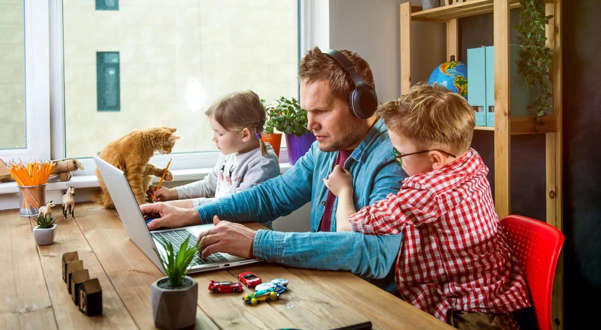 Małe i średnie firmy obawiają się, że z powodu urlopów opiekuńczych stracą pracowników. Znamy dane z raportu KRD